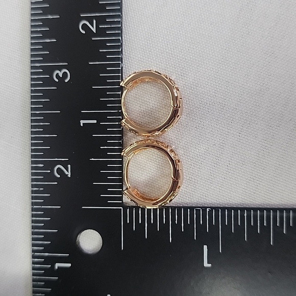 Small Gold Filled Hoop Earrings Greek Key Design New - Picture 8 of 8